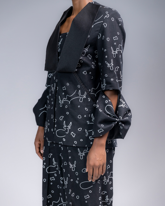 Ngegeni Suit